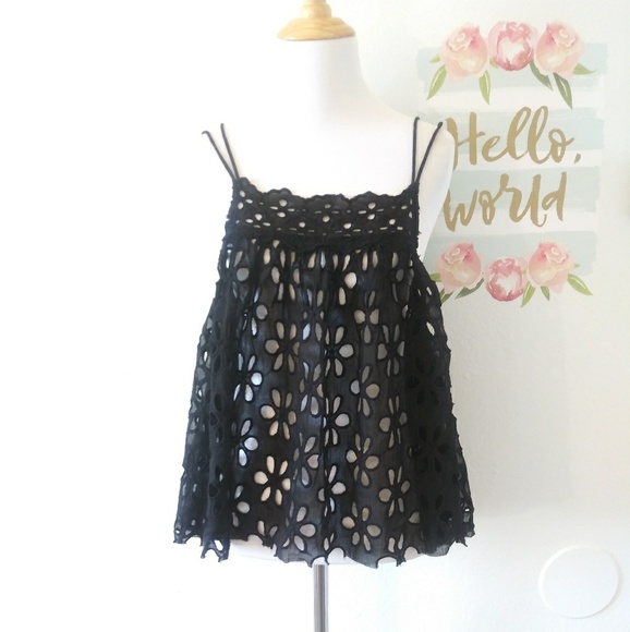 Free People Tops - FREE PEOPLE crochet floral top. Sz. M NWT